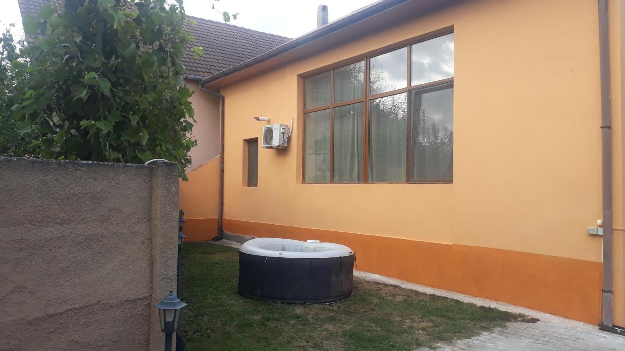 Hotel Casa Ovi Si Simo Haţeg Exterior foto